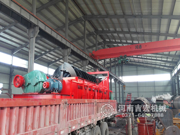螺旋洗石機、移動輸送機發(fā)往東北