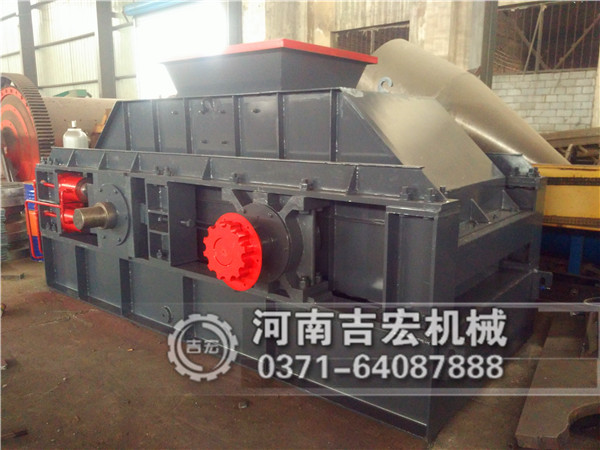 對輥式破碎機(jī)現(xiàn)場制砂視頻_對輥式破碎機(jī)廠家可靠！
